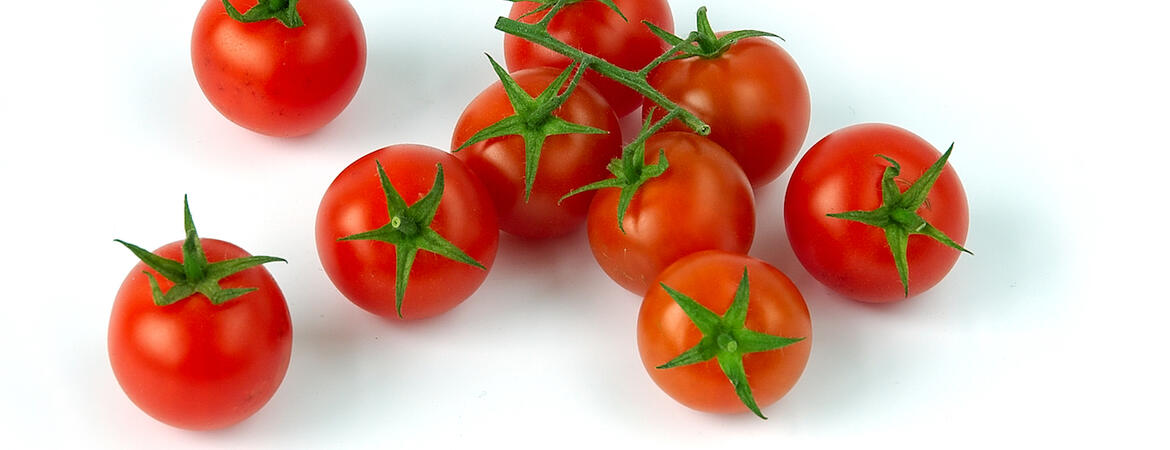 Cherry tomatoes by Luc Viatour on Wikimedia Commons