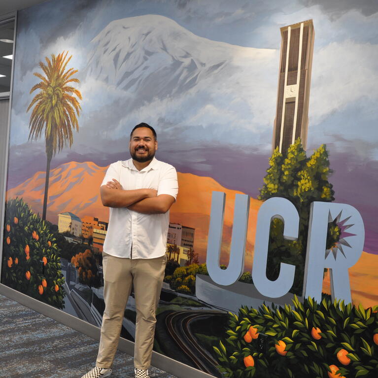 Muralist Juan Navarro