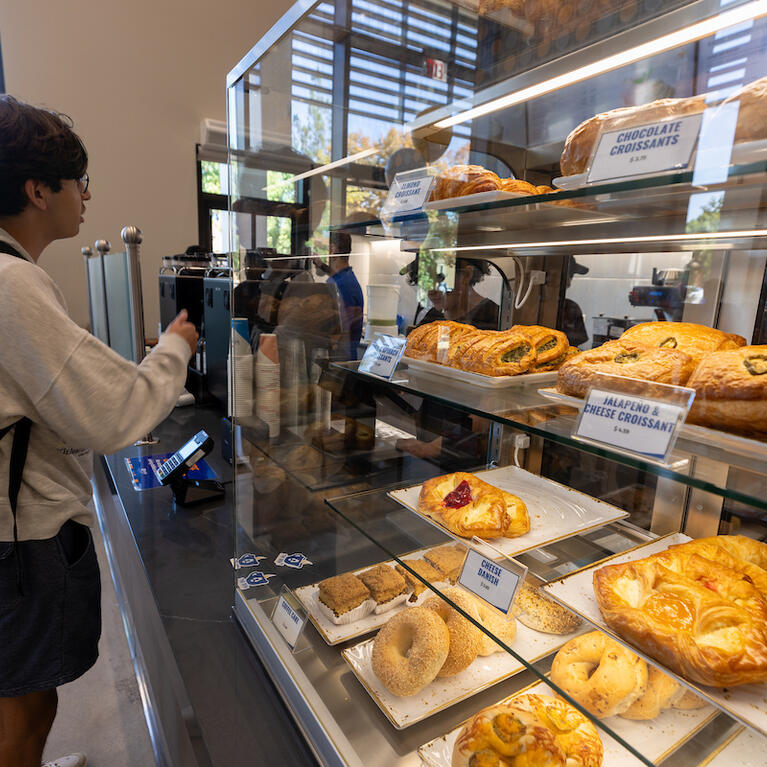 The Den market and customer