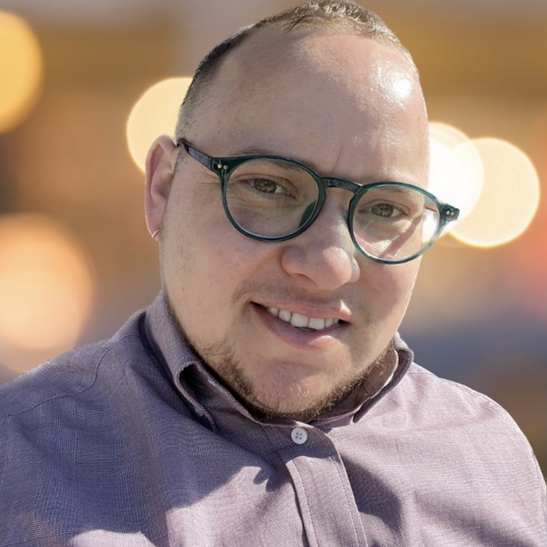 Portrait shot of Jack Cáraves.