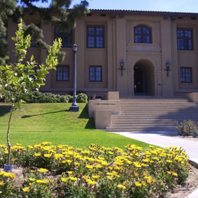 Anderson_Hall.jpg