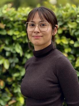 Portrait photo of Stacy Flores.