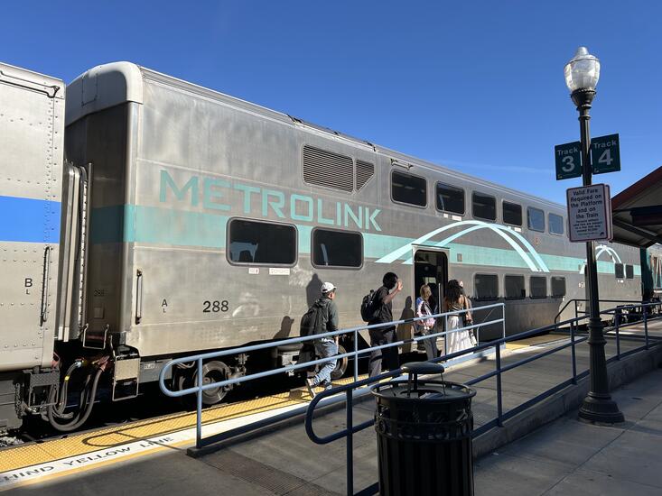 Students board Metrolink train