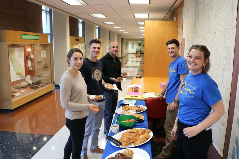 UCR staff and students purchasing pastries to support the ‘Muffins for Marsupials’ fundraiser on Monday, Jan. 13, 2020. (UCR)